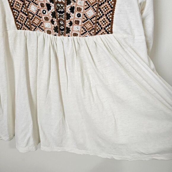 EUC CHICO'S LINEN BLEND EMBELLISHED SPLIT V SCOOP NECK BOHO TOP SIZE 2 WMNS L - Picture 7 of 13